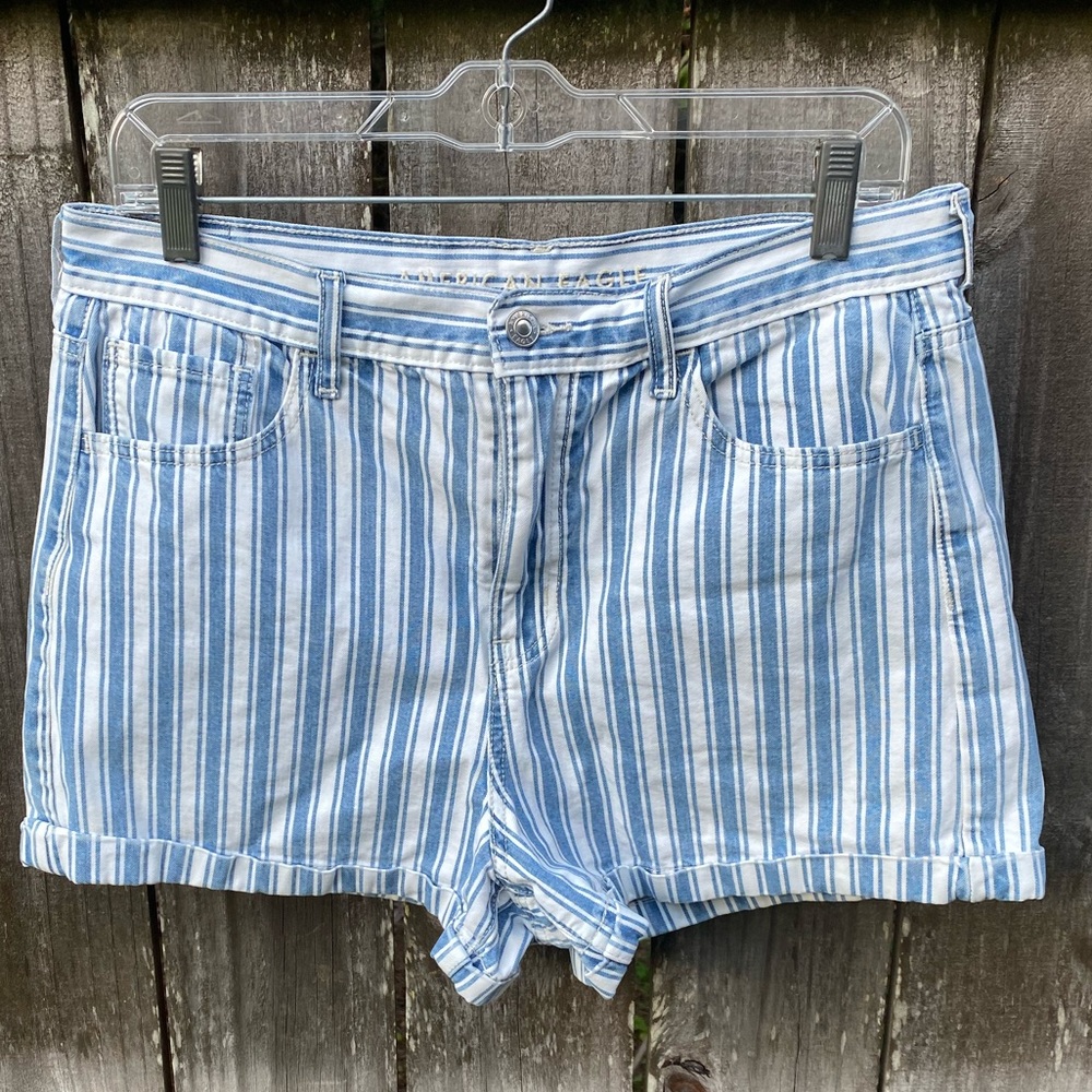 American Eagle Striped Mom Shorts
